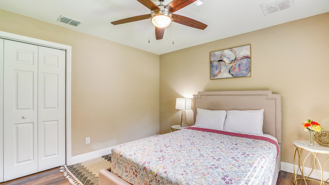 Photo of Bedroom in Brooksville