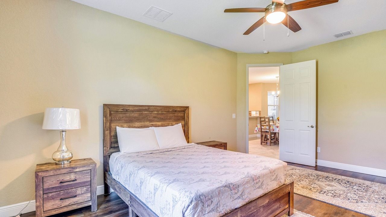 Photo of Bedroom in Brooksville