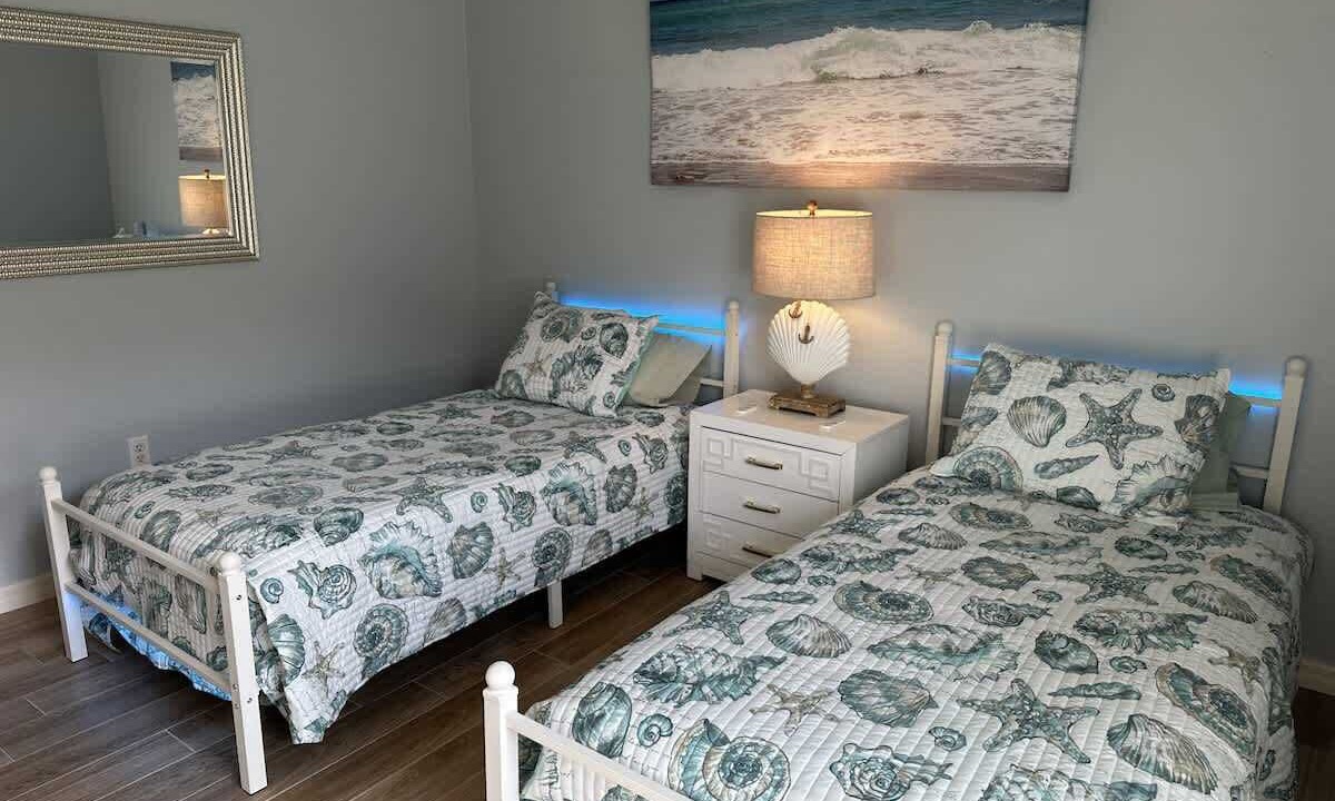 Photo of Bedroom in Burnt Store Isles