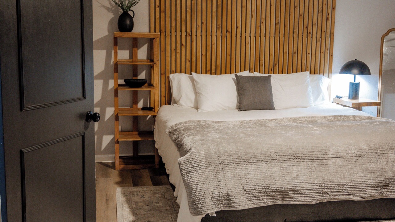 Photo of Bedroom in Lake City