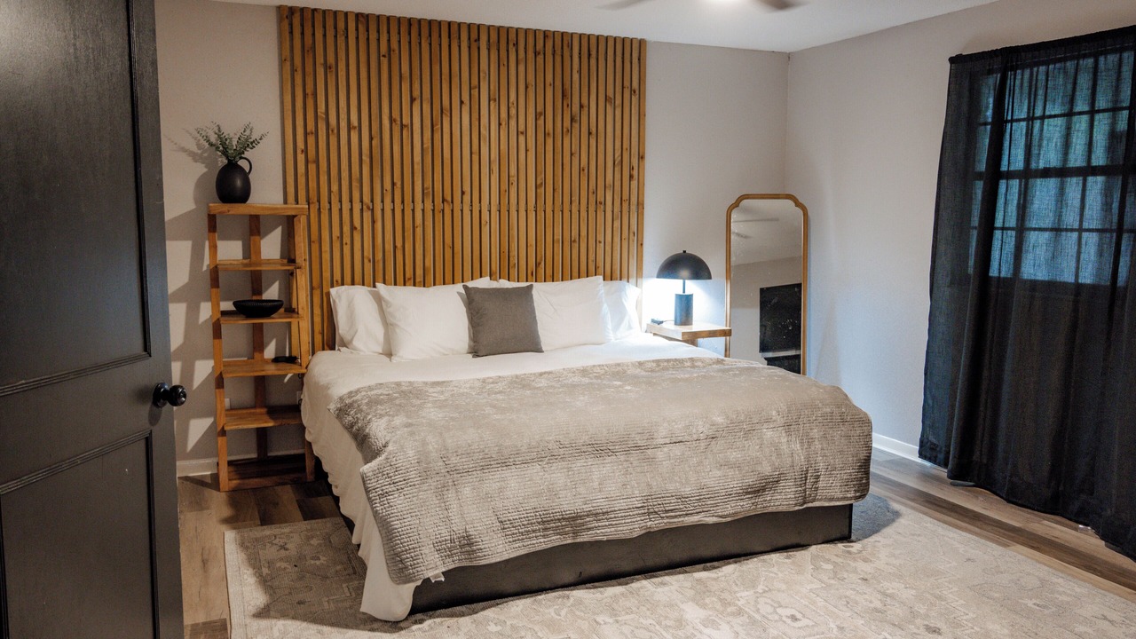 Photo of Bedroom in Lake City
