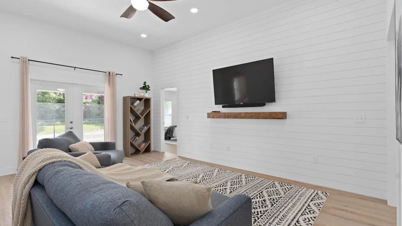 Photo of Livingroom in Winter Haven