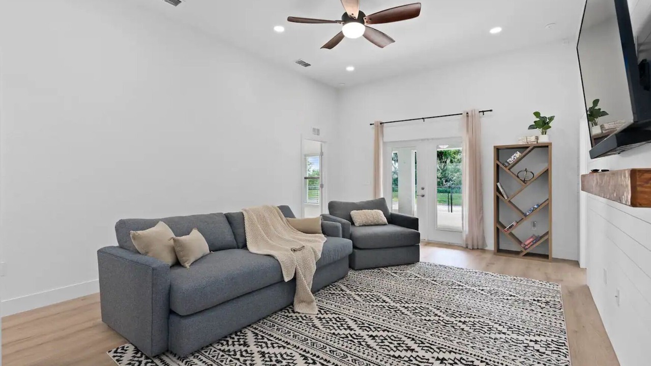 Photo of Livingroom in Winter Haven