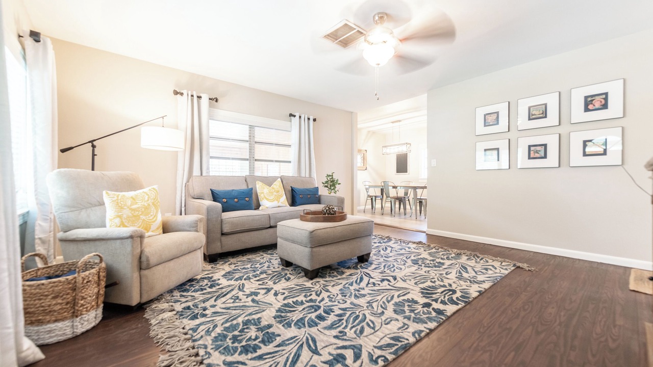 Photo of Livingroom in Winter Garden