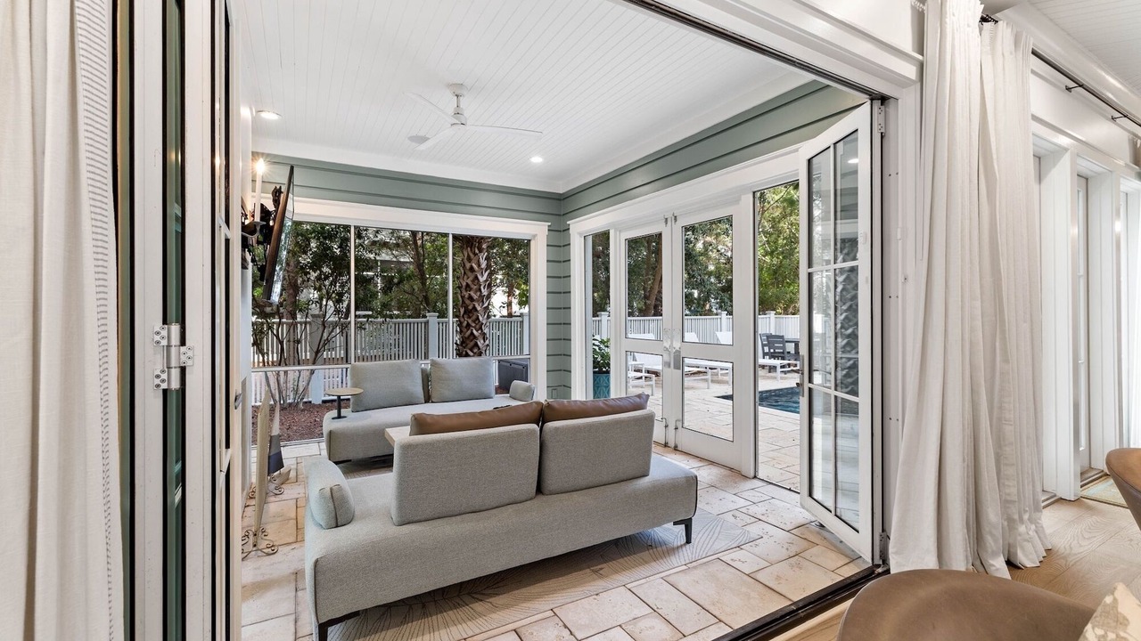 Photo of Livingroom in WaterSound Beach