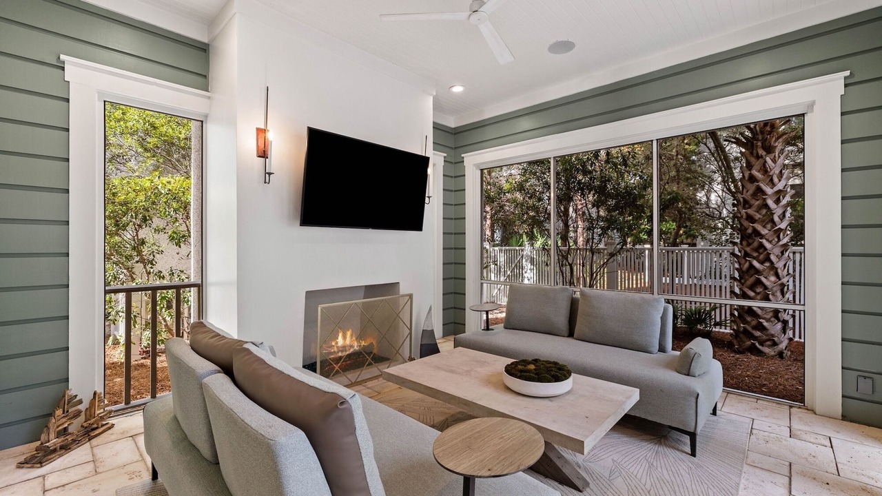 Photo of Livingroom in WaterSound Beach