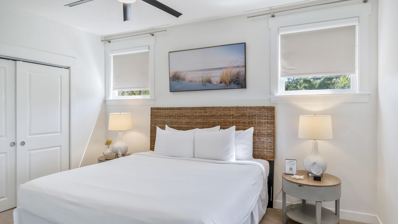 Photo of Bedroom in Baytowne Wharf