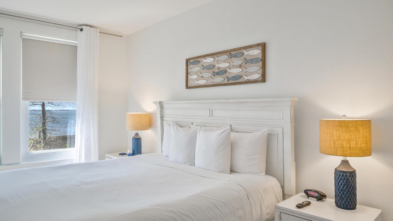 Photo of Bedroom in Baytowne Wharf