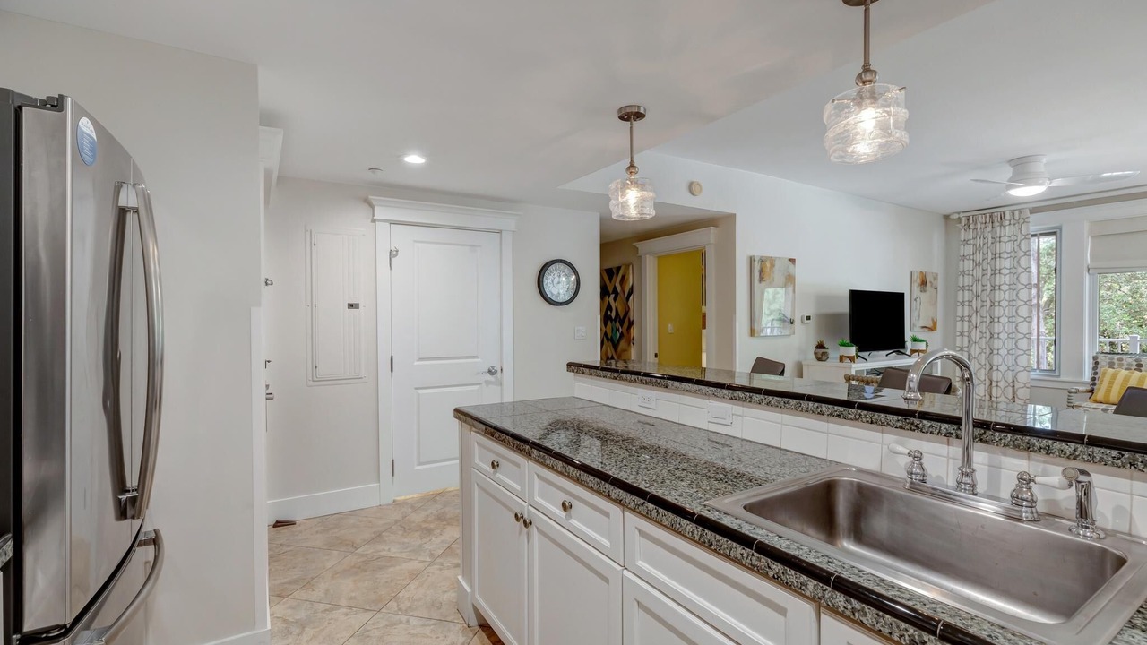 Photo of Kitchen in Baytowne Wharf