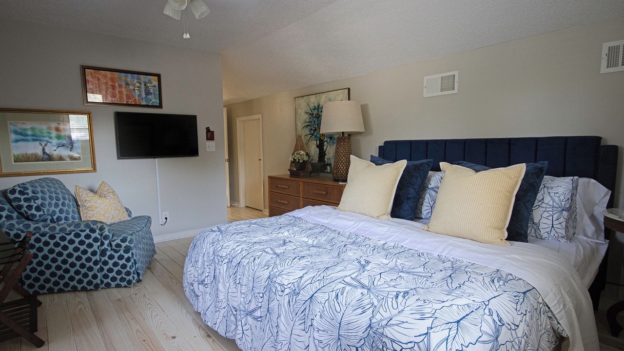 Photo of Bedroom in St. Johns Bluff