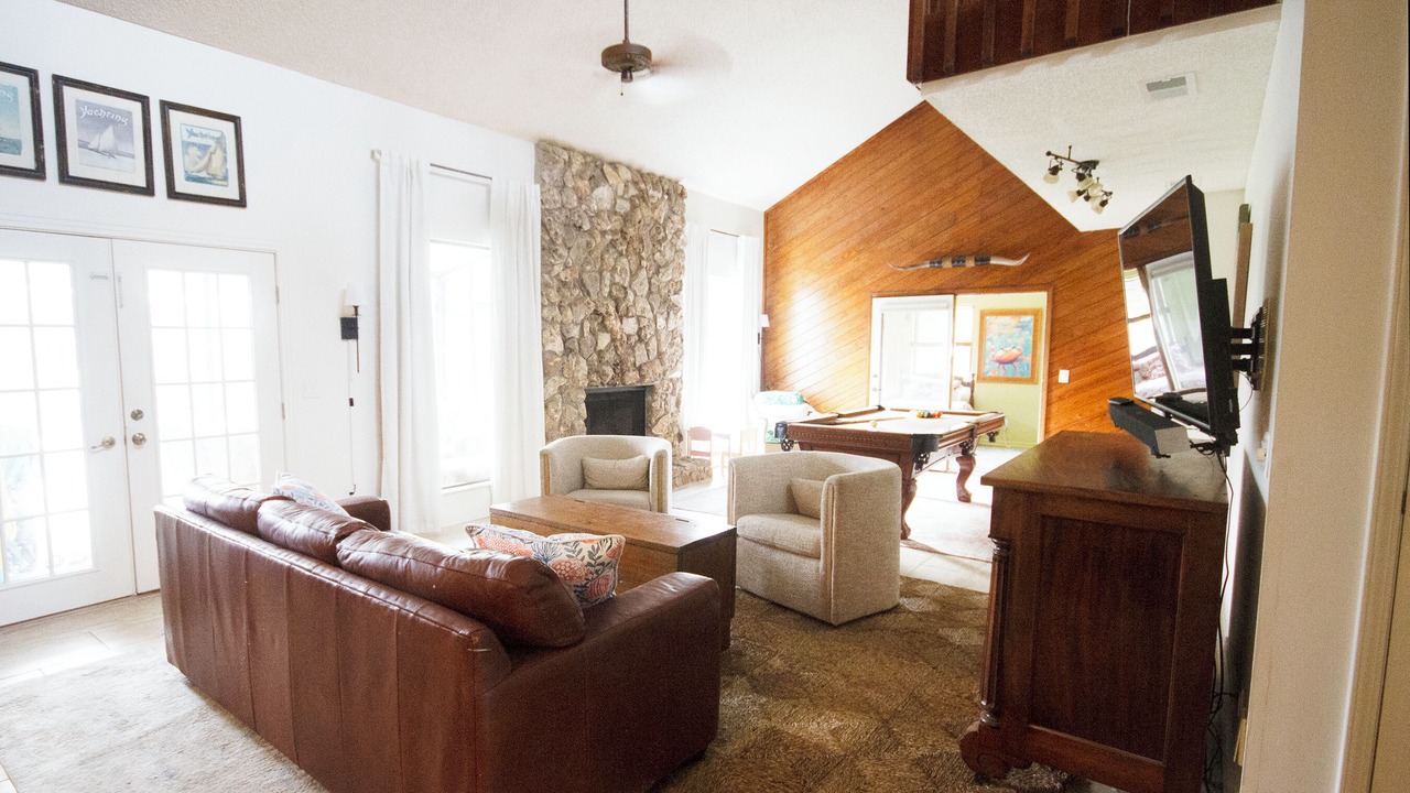 Photo of Livingroom in St. Johns Bluff