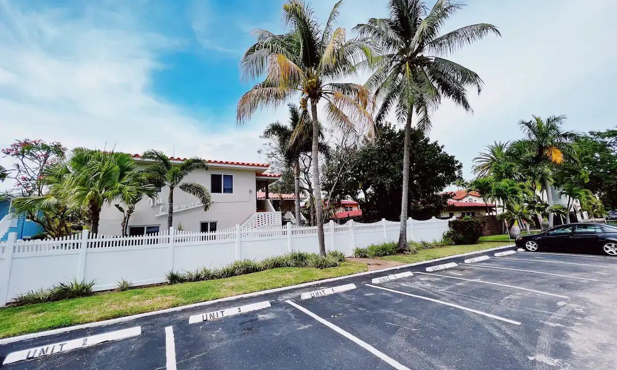 Photo of Outdoor in Coral Ridge