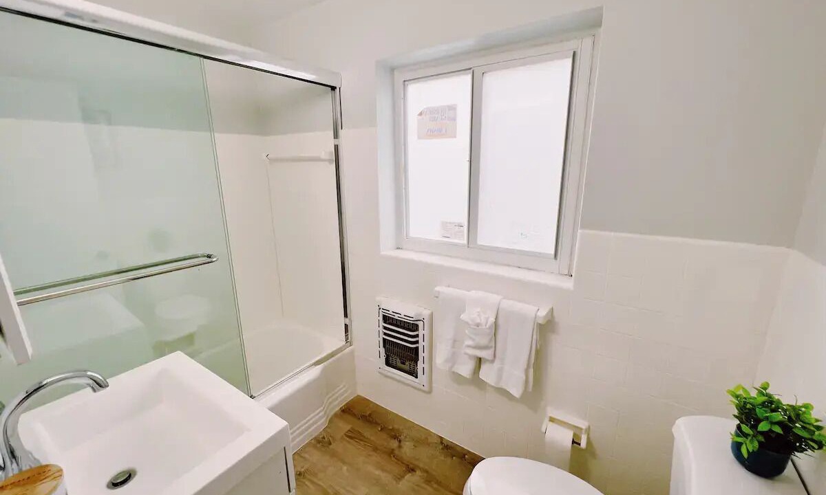 Photo of Bathroom in Coral Ridge