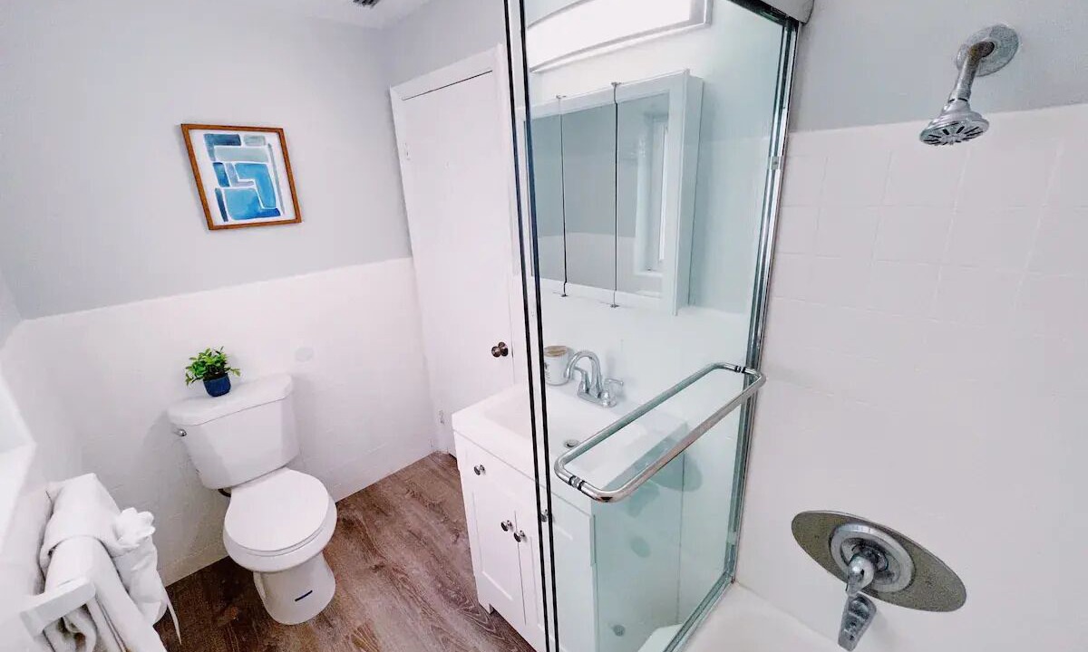 Photo of Bathroom in Coral Ridge