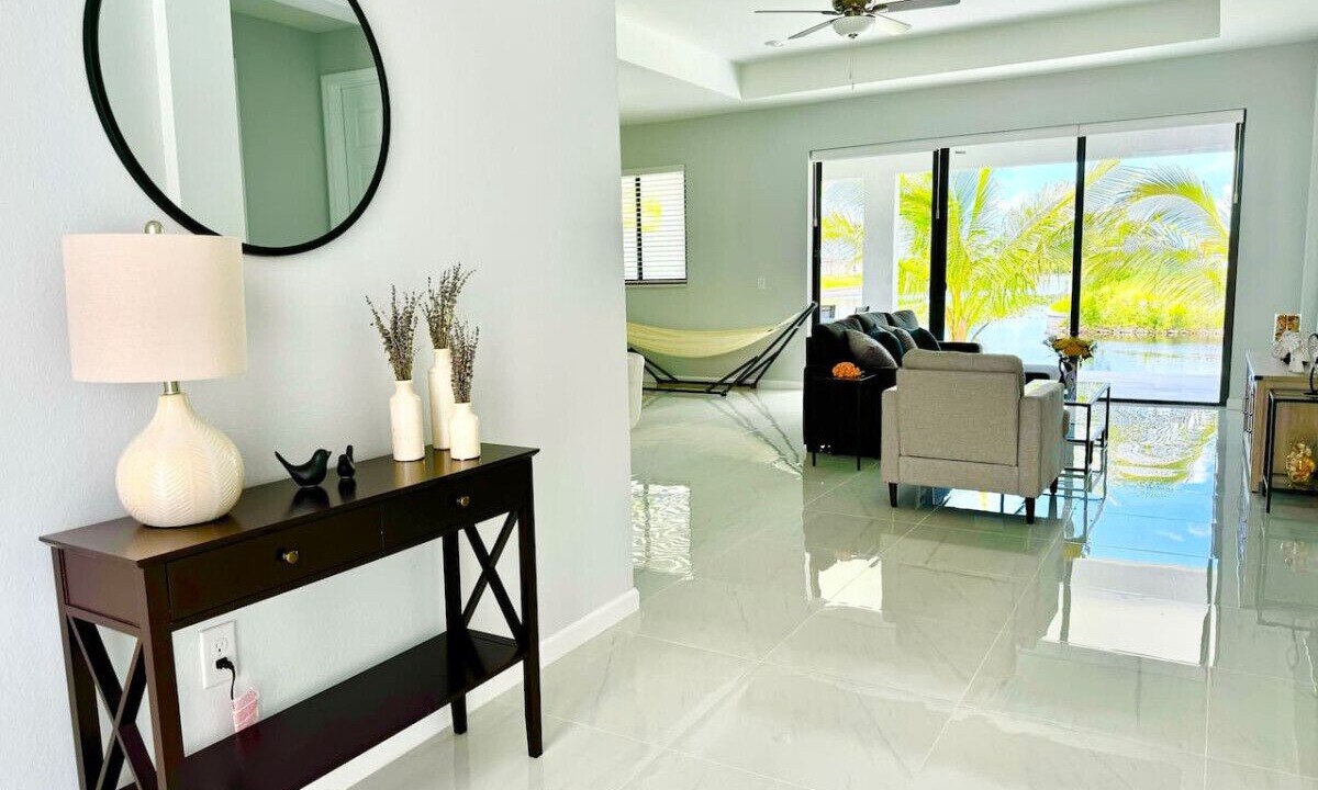 Photo of Livingroom in Mariner