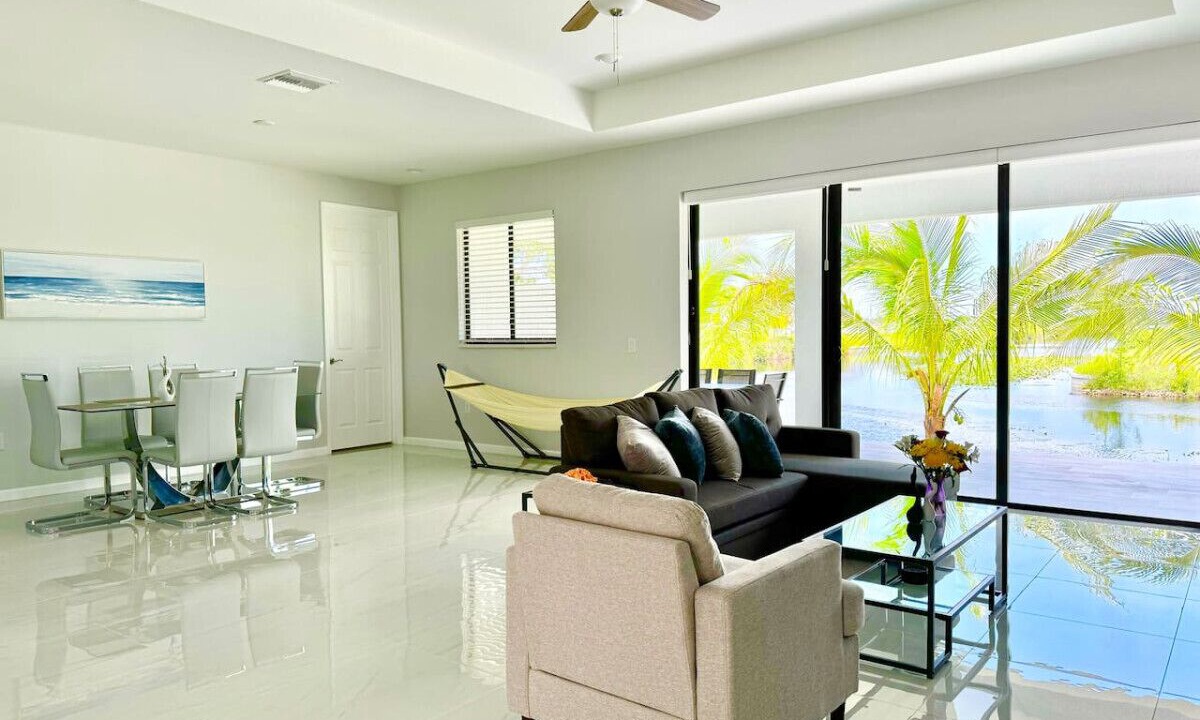 Photo of Livingroom in Mariner