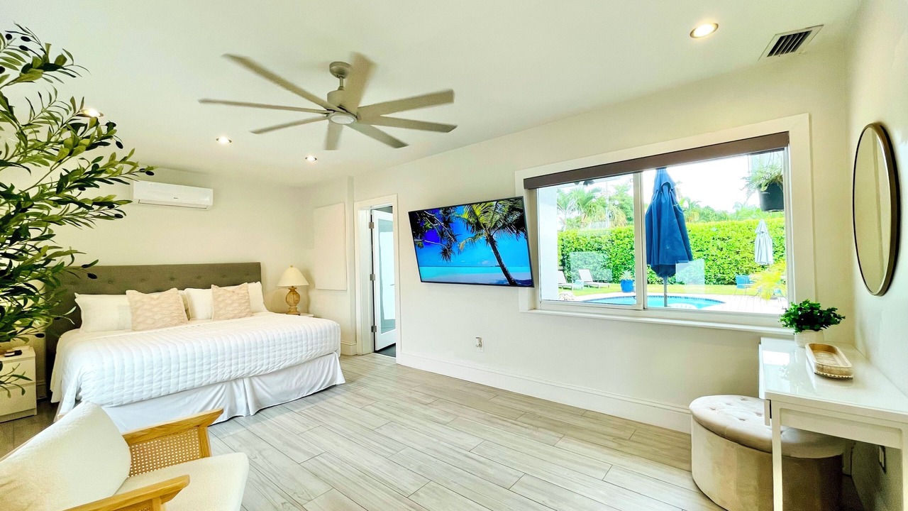 Photo of Bedroom in Dolphin Isles