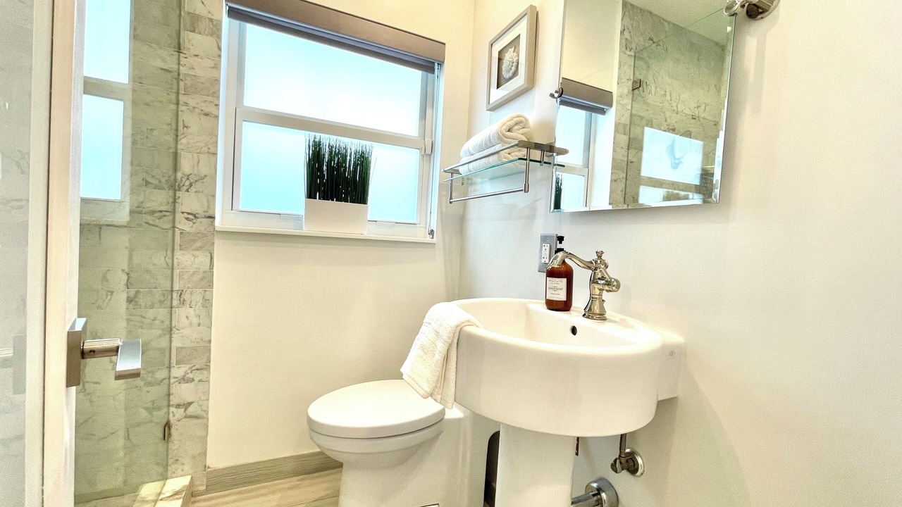 Photo of Bathroom in Dolphin Isles