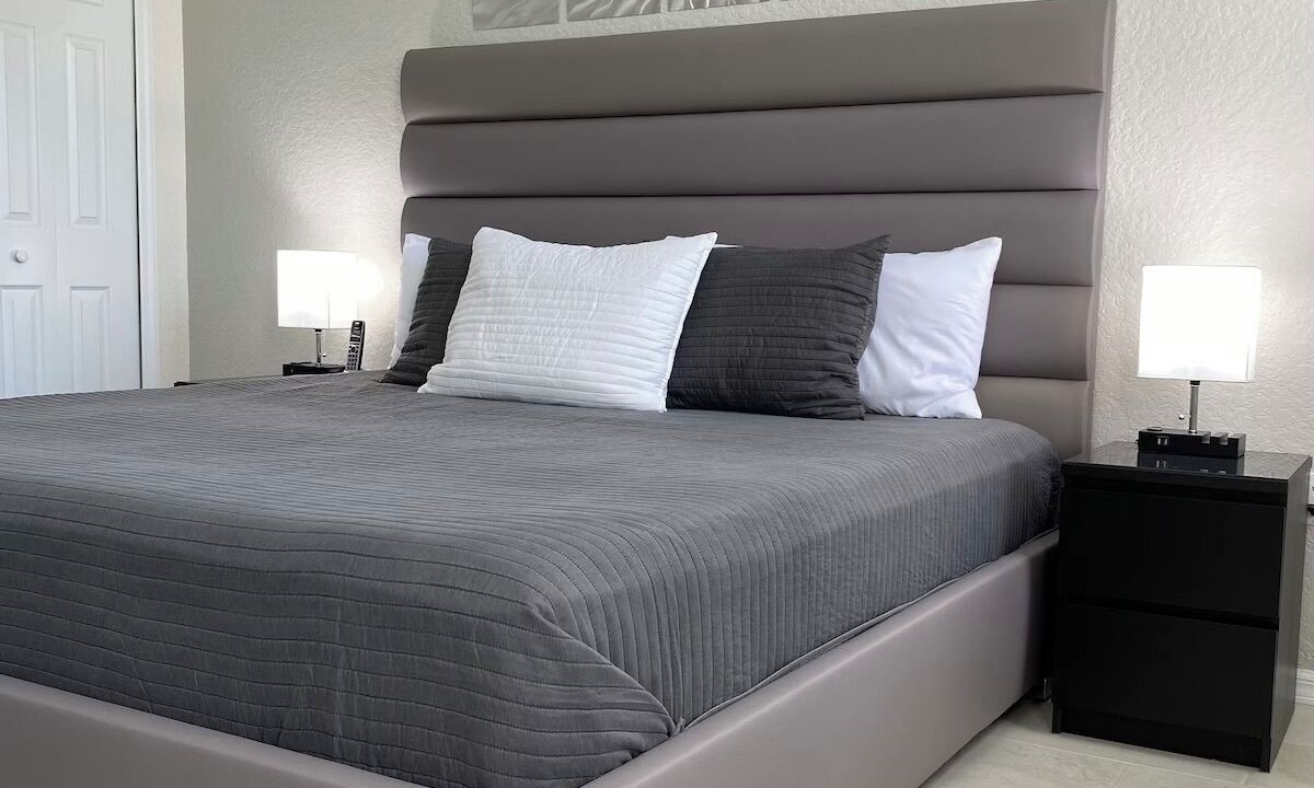 Photo of Bedroom in Regal Palms