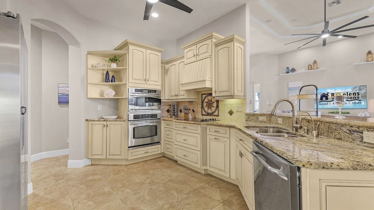 Photo of Kitchen in Cape Harbour