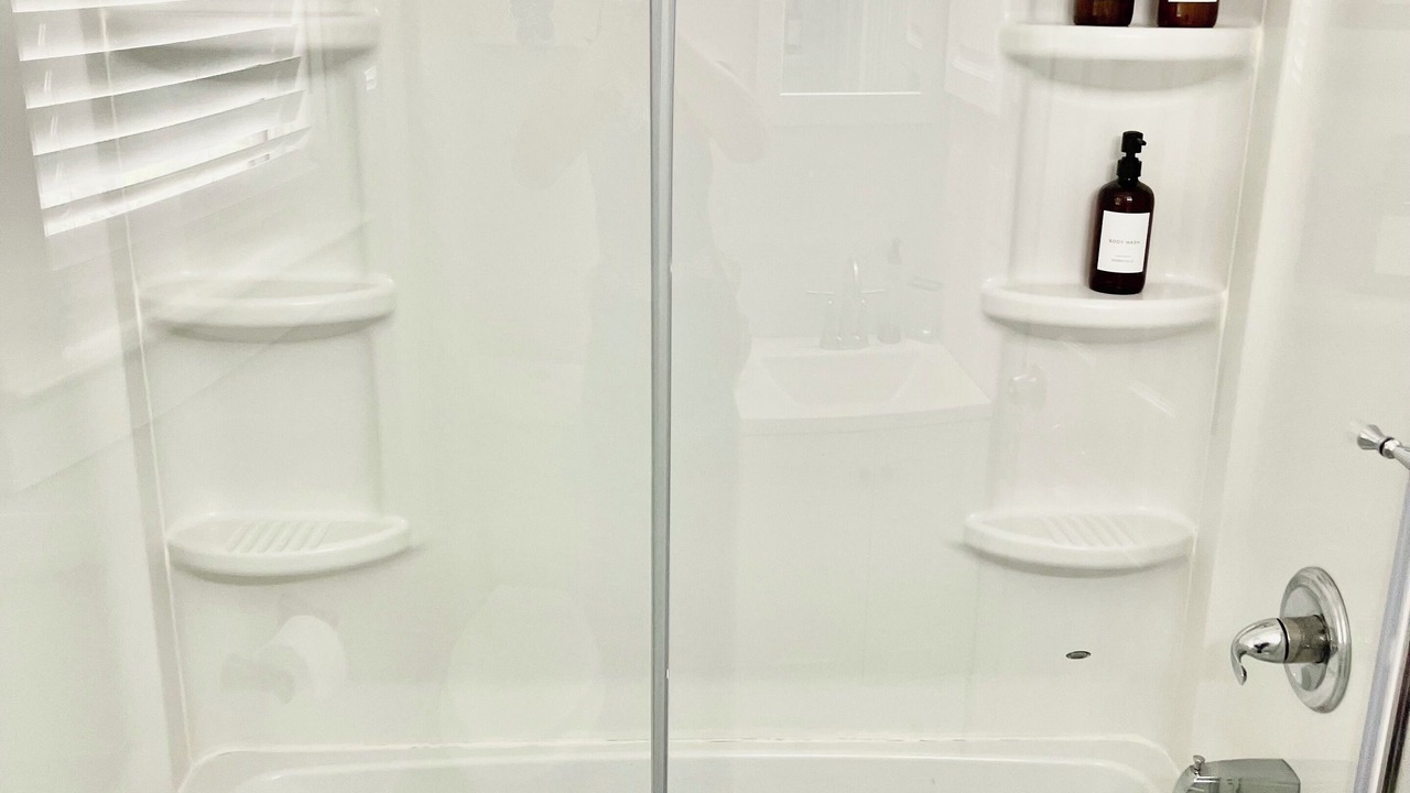 Photo of Bathroom in Graysville
