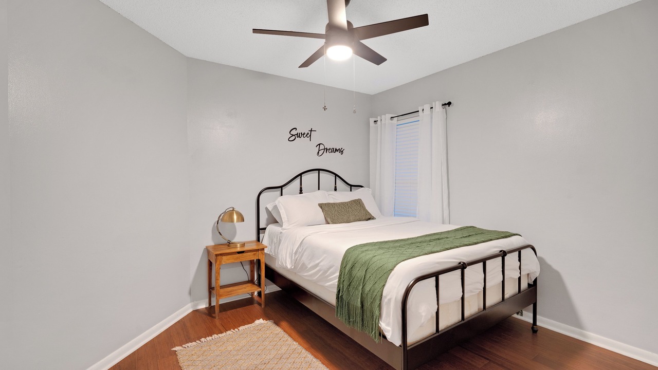 Photo of Bedroom in Boyette Springs