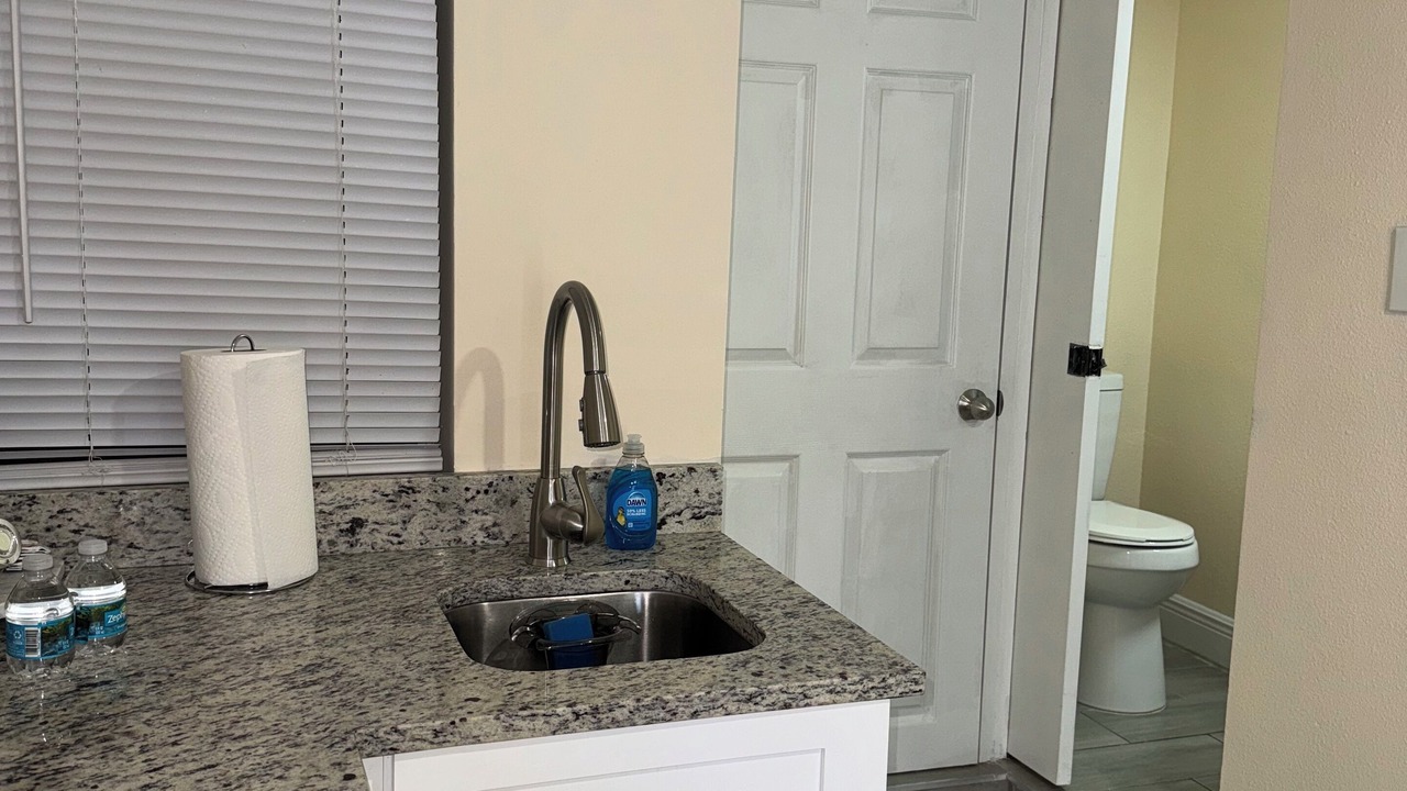 Photo of Bathroom in Pinecrest West Park