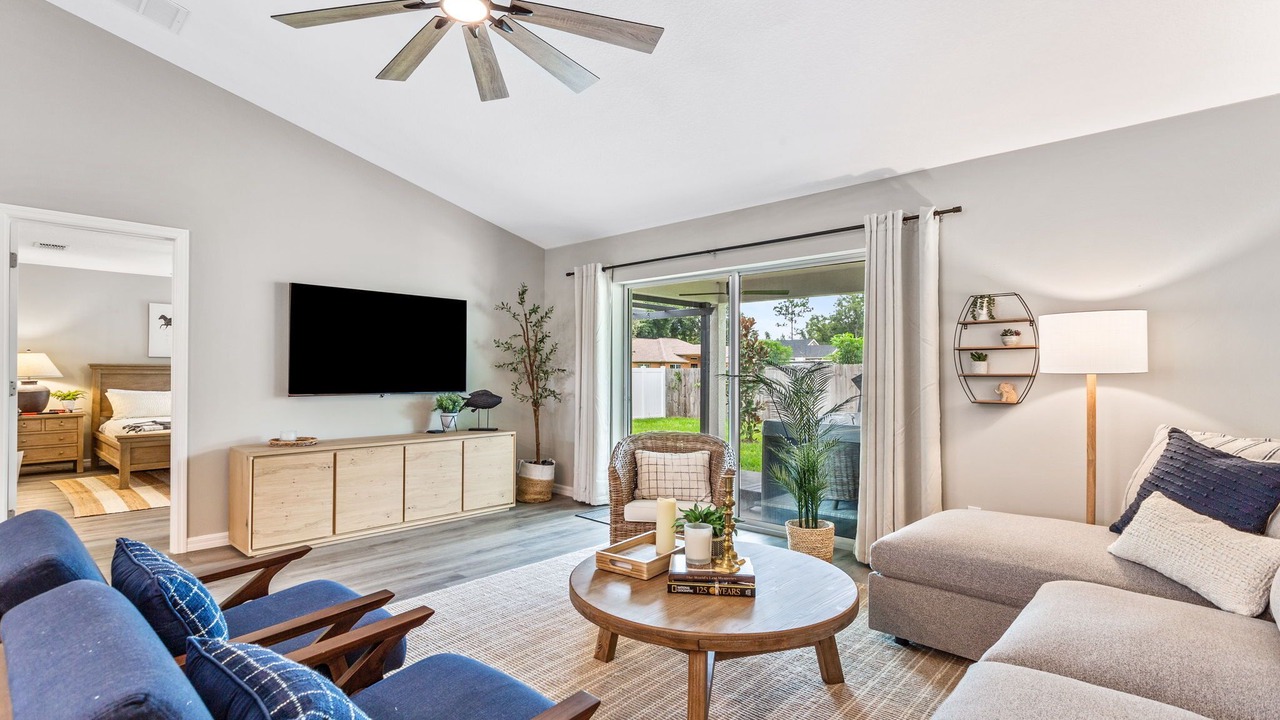 Photo of Livingroom in Summerfield