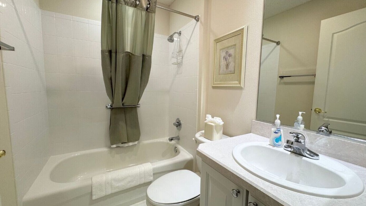 Photo of Bathroom in Glenbrook