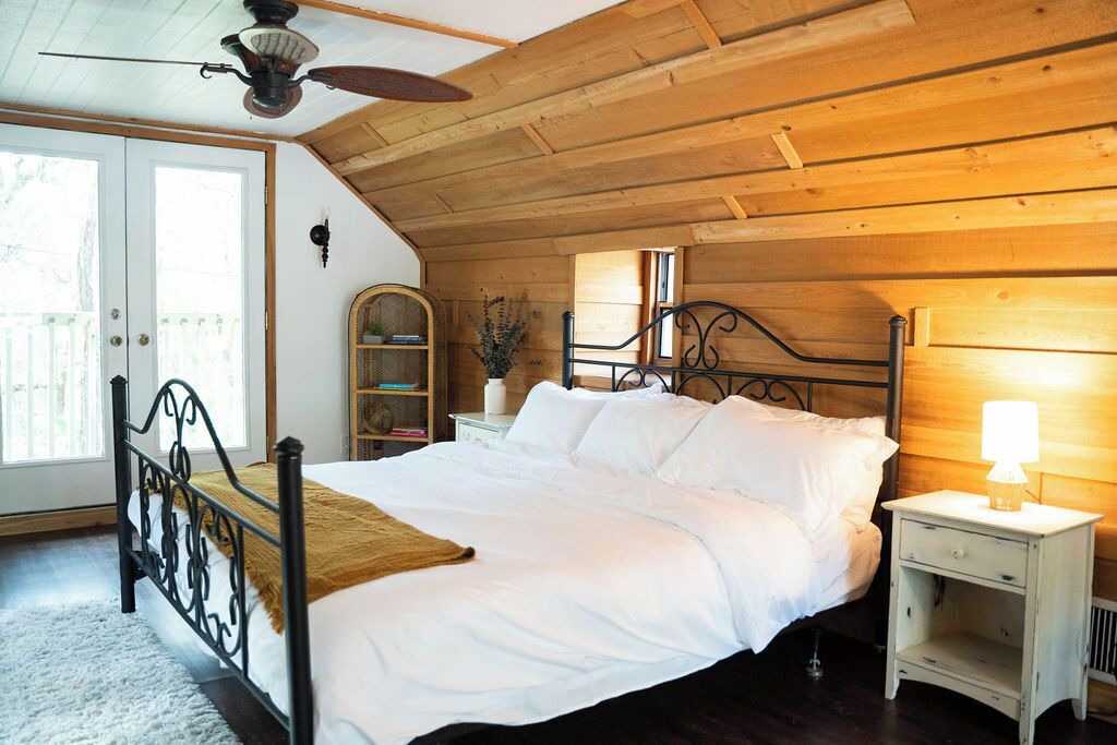 Photo of Bedroom in Brooksville