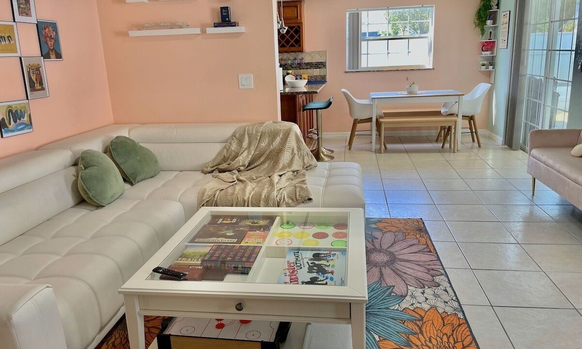 Photo of Livingroom in Greater Northdale