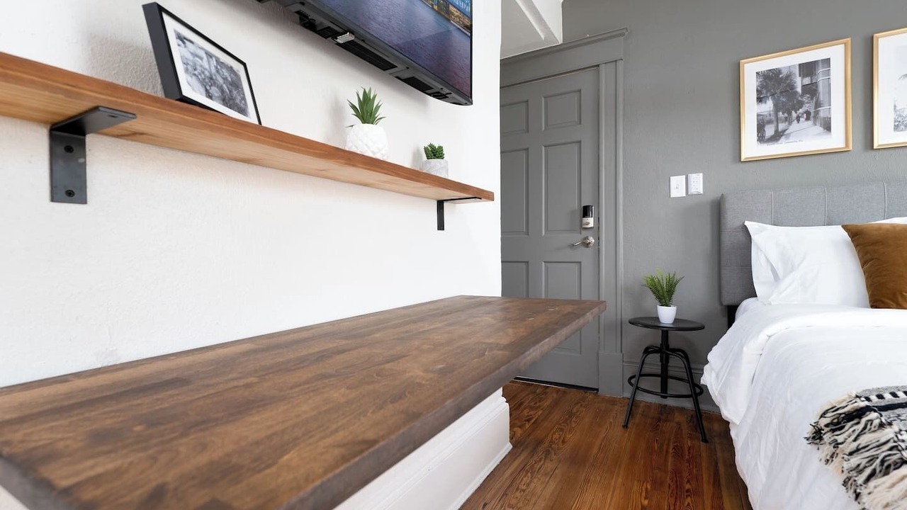 Photo of Bedroom in Riverside