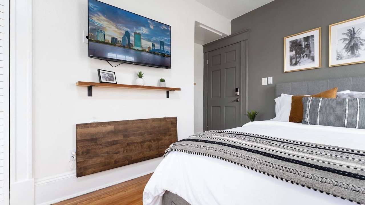 Photo of Bedroom in Riverside