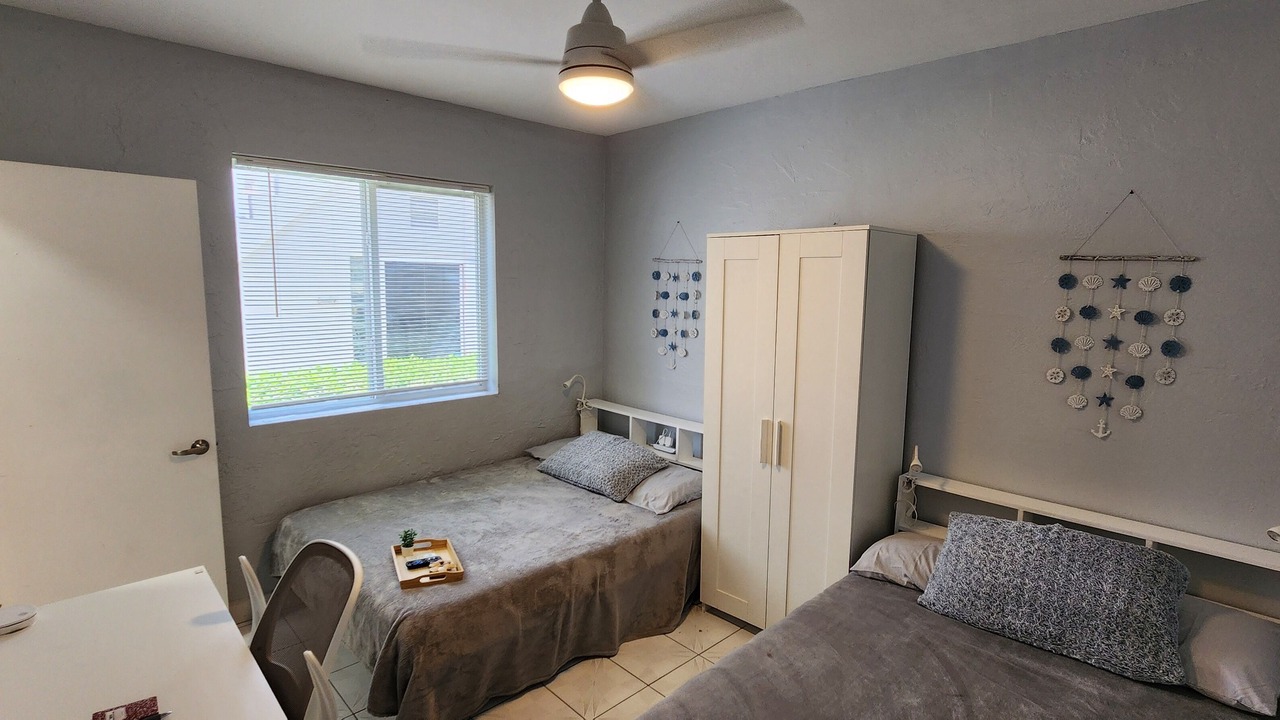 Photo of Bedroom in Hollywood South Central Beach