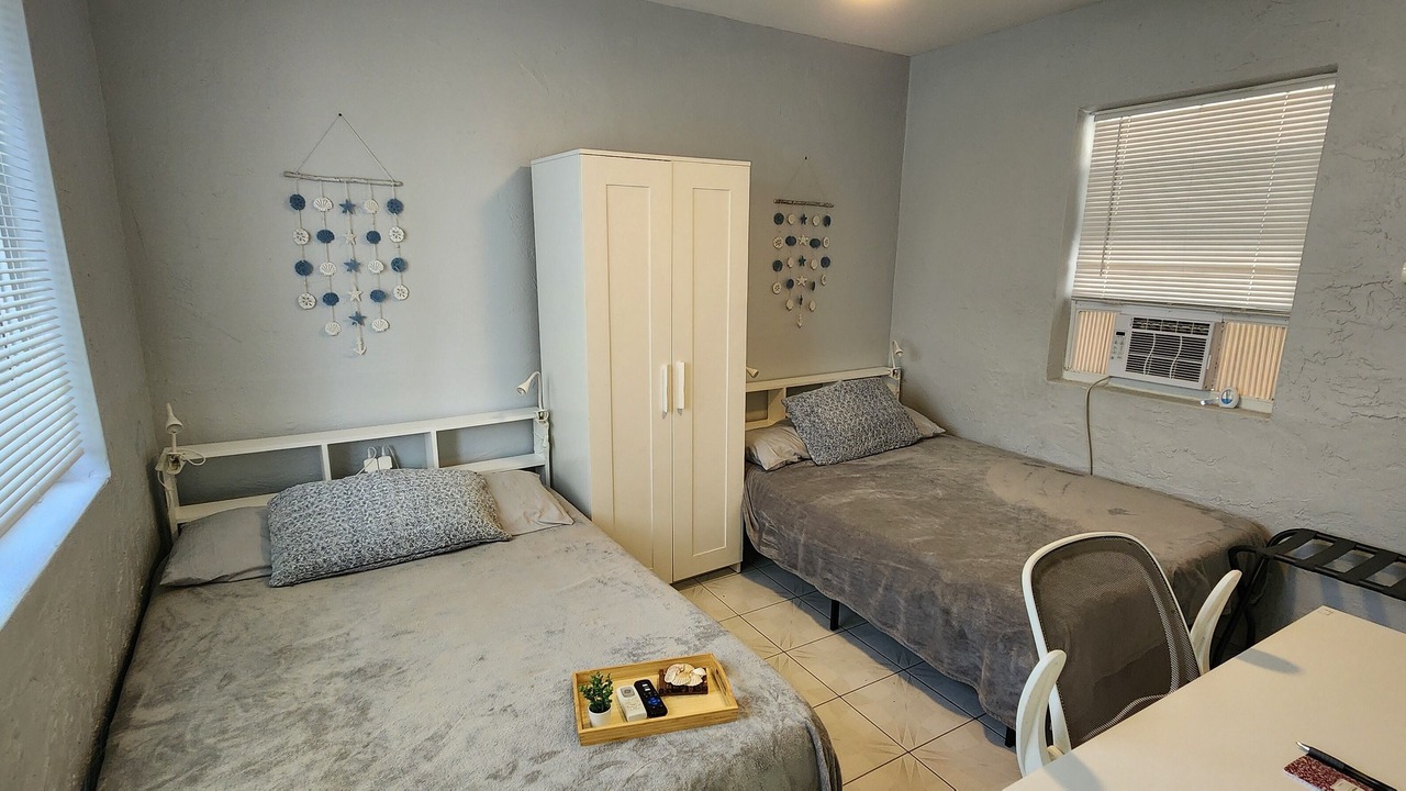 Photo of Bedroom in Hollywood South Central Beach