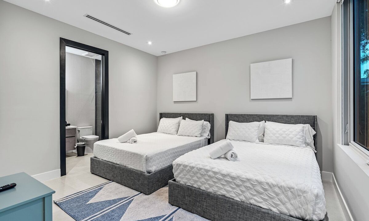 Photo of Bedroom in Ojus