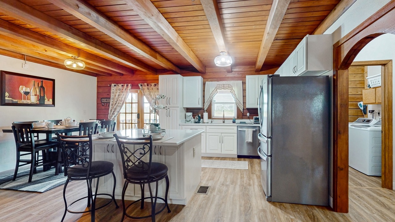 Photo of Kitchen in Groveland