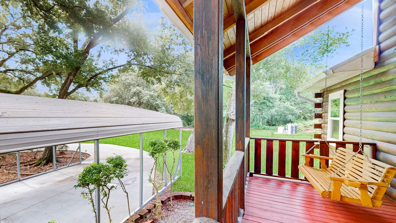Photo of Patio Balcony in Groveland