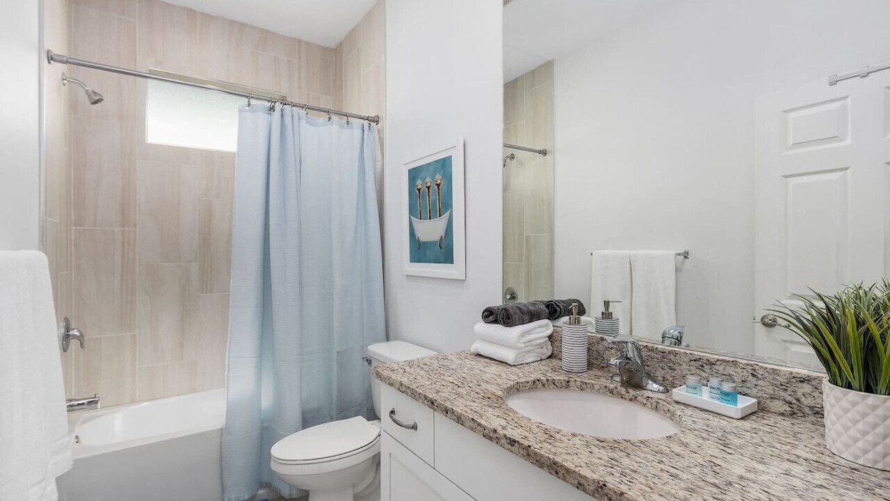 Photo of Bathroom in Naples Park
