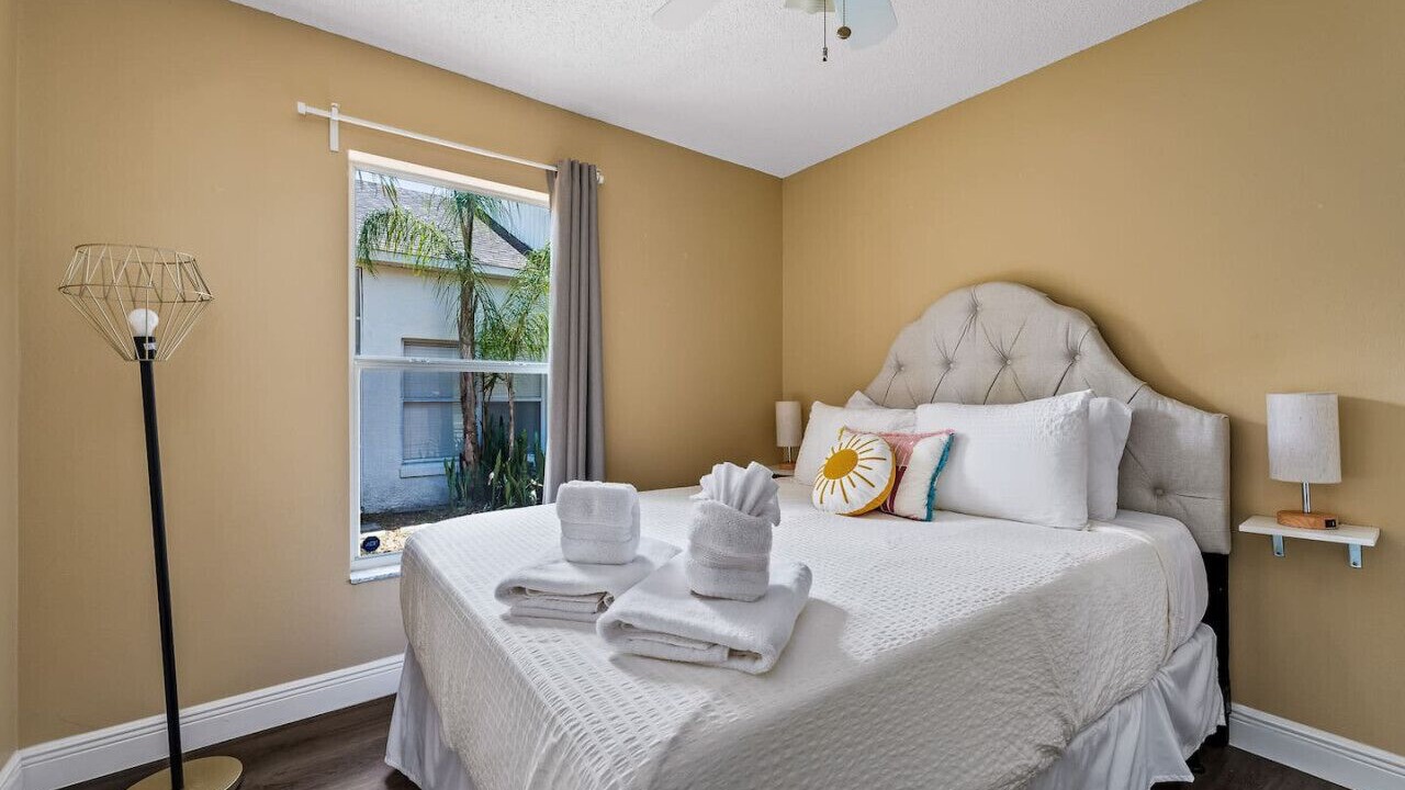 Photo of Bedroom in Ridgewood Lakes
