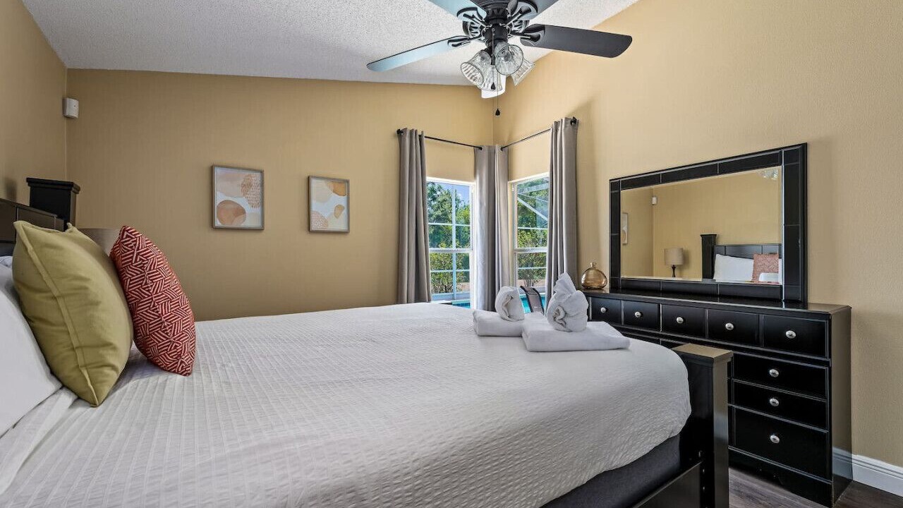Photo of Bedroom in Ridgewood Lakes