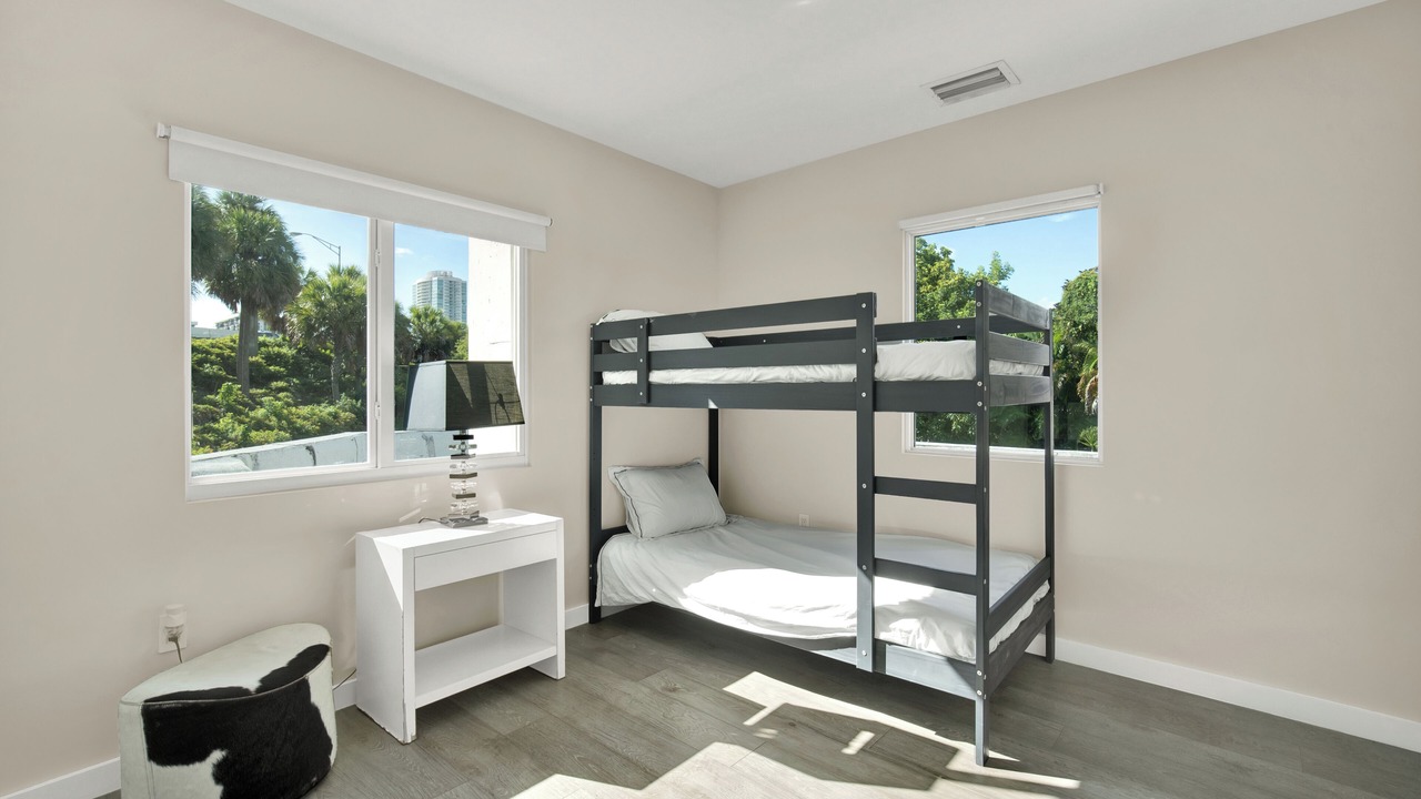 Photo of Bedroom in The Roads