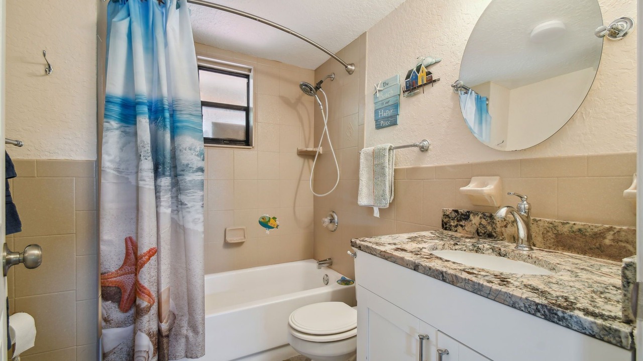Photo of Bathroom in Hudson Beach Estates