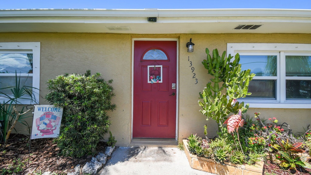 Photo of Outdoor in Hudson Beach Estates