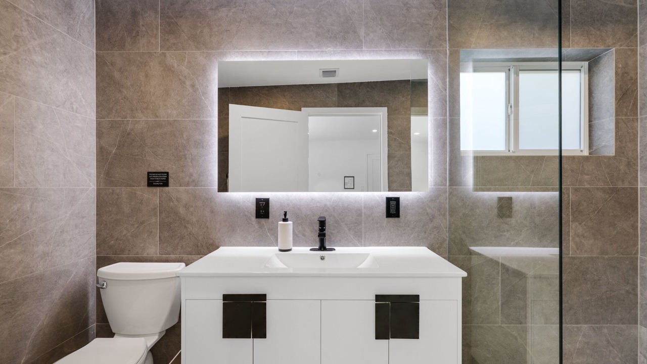 Photo of Bathroom in Croissant Park