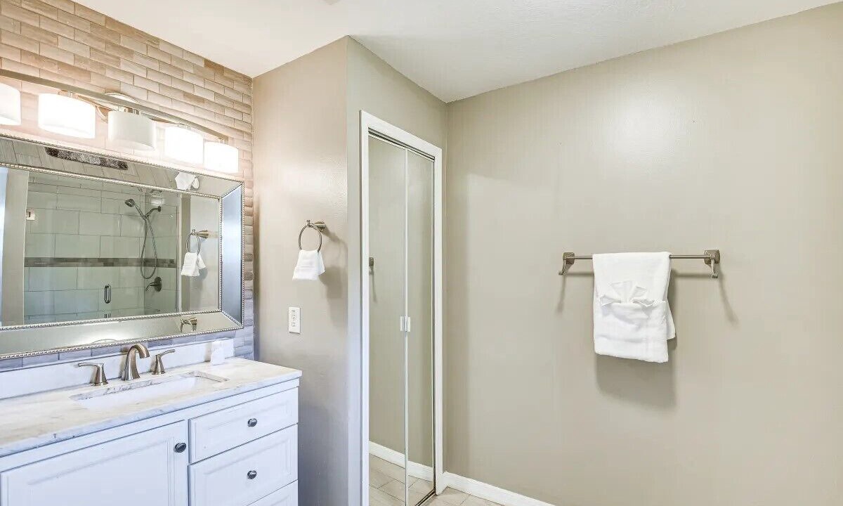 Photo of Bathroom in Palm Harbor