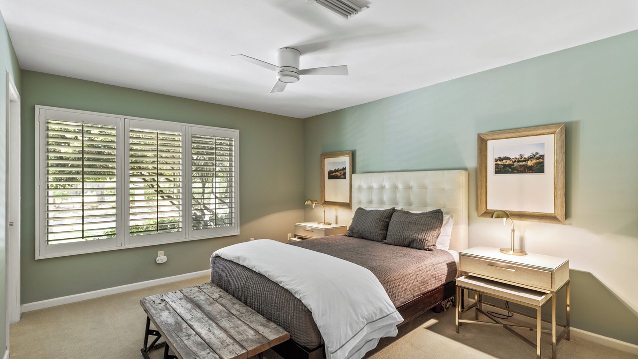 Photo of Bedroom in Palm Valley