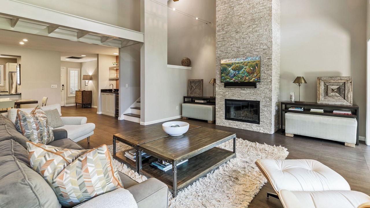 Photo of Livingroom in Palm Valley