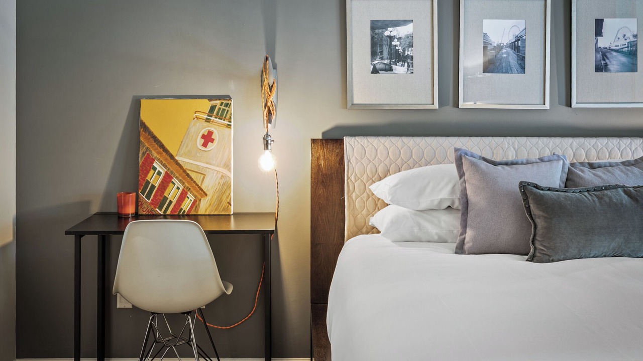 Photo of Bedroom in Palm Valley