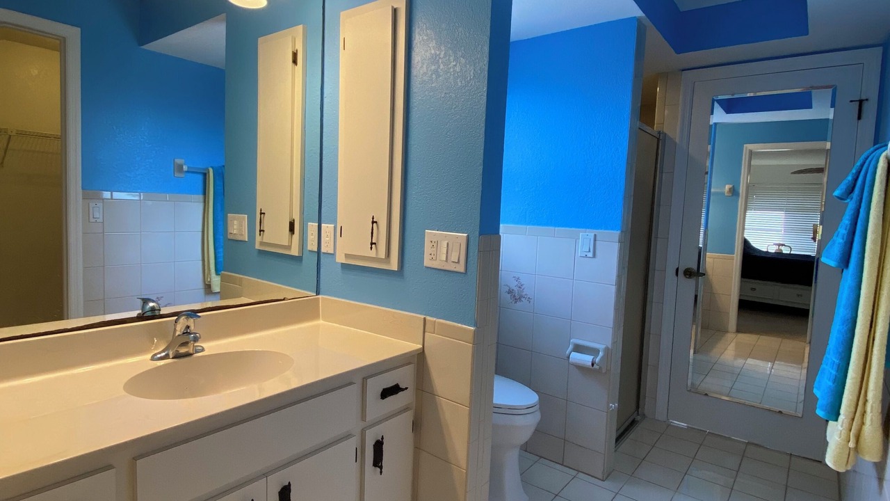 Photo of Bathroom in Edgewater